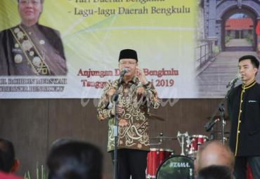 Gubernur Bengkulu, Dr. Rohidin Mersyah saat berpidato di Forum APPRA Taman Mini Indonesia Indah