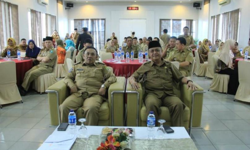 Sekda Provinsi, Nopian Andusti, Membuka Rapat Pembahasan Progres Report Survei Kepuasan Masyarakat