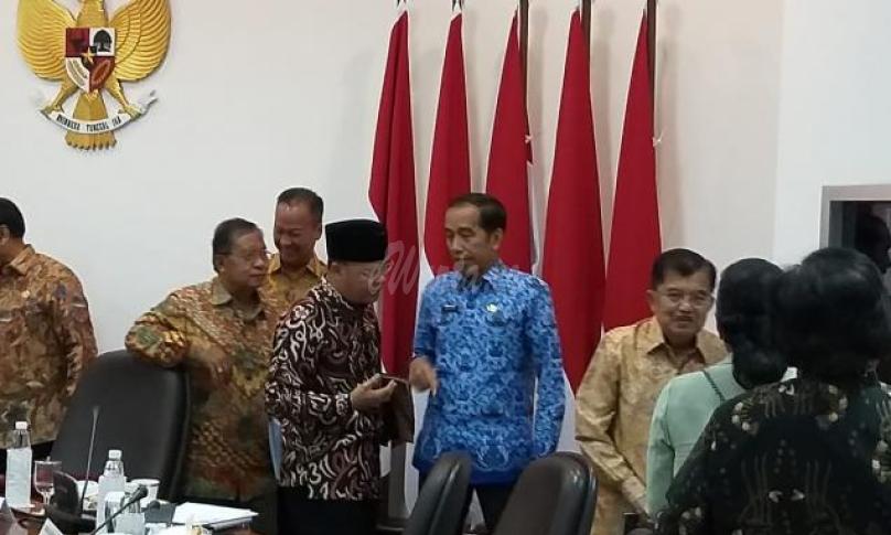 Gubernur Bengkulu, Dr H Rohidin Mersyah ikuti rapat terbatas bersama Presiden dan Wakil Presiden di Jakarta