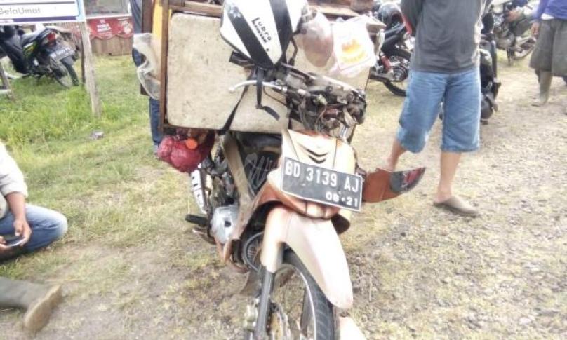 Motor korban (AG) pedagang ikan keliling