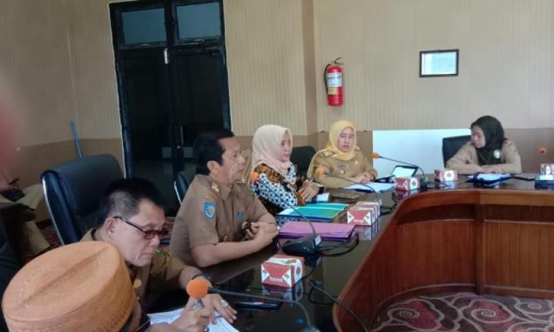 Sekda Bengkulu Selatan, Yudi Satria, MM saat memimpin rapat persiapan Tablik Akbar