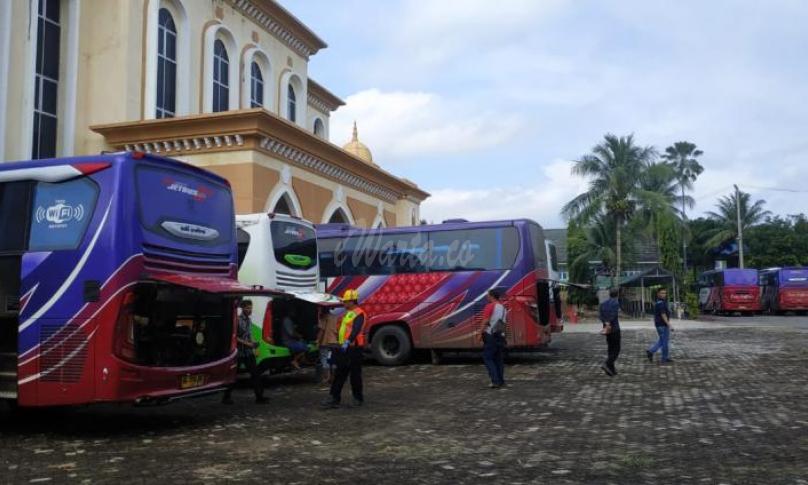 14 unit bus armada Calon Jamaah Haji uji kelayakan oleh Tim Gabungan