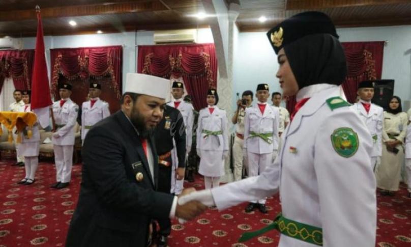 Walikota, Kukuhkan Pasukan Paskibraka Kota Bengkulu