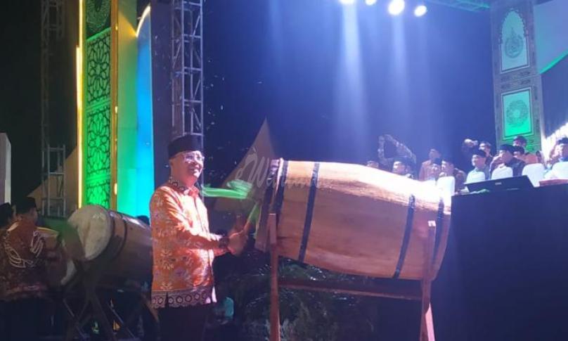 Gubernur Bengkulu (Dr. H. Rohidin Mersyah) resmi membuka MTQ ke 34 di Mukomuko