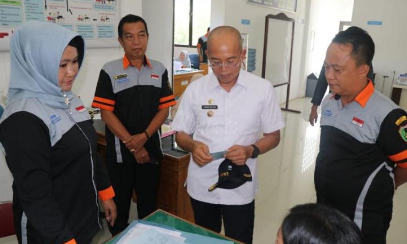 Banyak keluhan pelayanan buruk, Bupati sidak kantor Dukcapil.
