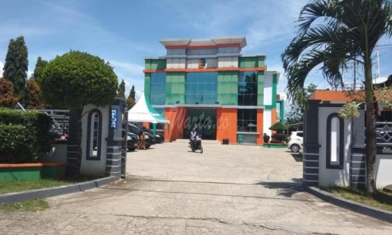 Megah, Gedung Bank Bengkulu Tais Seluma, Bengkulu.