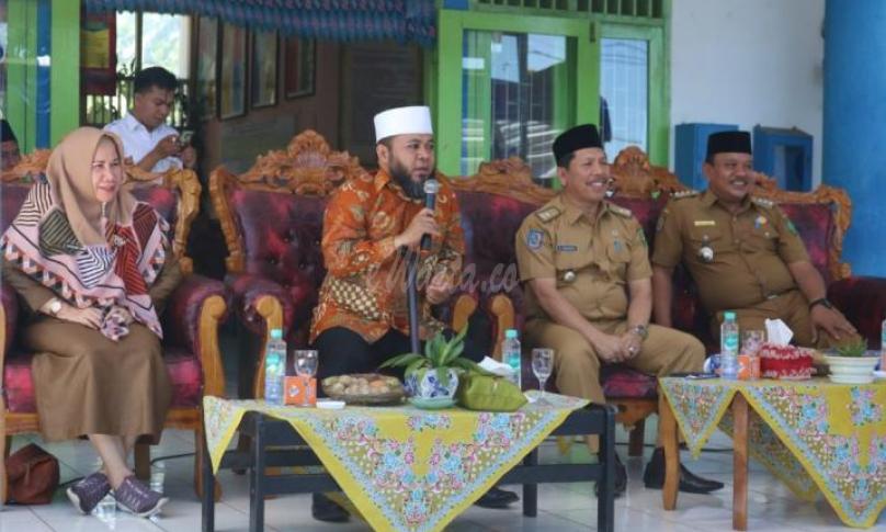 Helmi saat menghadiri acara pelatihan pemutakhiran PBB di kantor Camat Muara Bangkahulu, Senin, (24/2/2020) yang digelar oleh Badan Pendapatan Daerah (Bapenda) Kota Bengkulu.