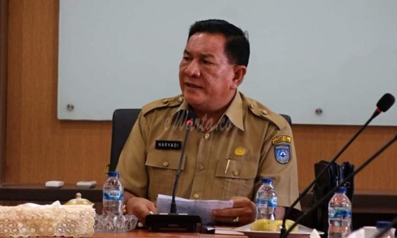 Sekda Bengkulu Utara, pimpin rapat pembahasan pencegahan covid-19 bersama lintas sektor.