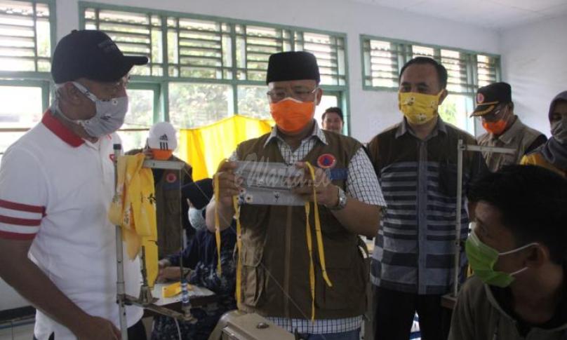Ada 6 BLK yang digenjot melakukan produksi. Diantaranya BLK wilayah Kota Bengkulu, Kota Argamakmur, Kota Manna, Kepahiang, Seluma dan Mukomuko dengan produksi masing-masing sebanyak 250 s/d 500 pcs per hari.