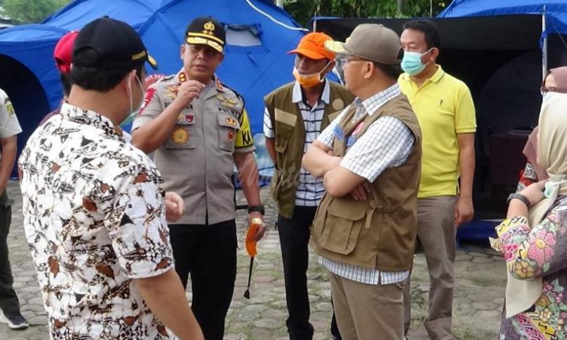 Kapolda Bengkulu, Irjen Pol. Supratman saat melakukan monitoring posko perbatasan bersama gubernur dan danrem 041 Gamas, di Bengkulu Selatan, 28/03.