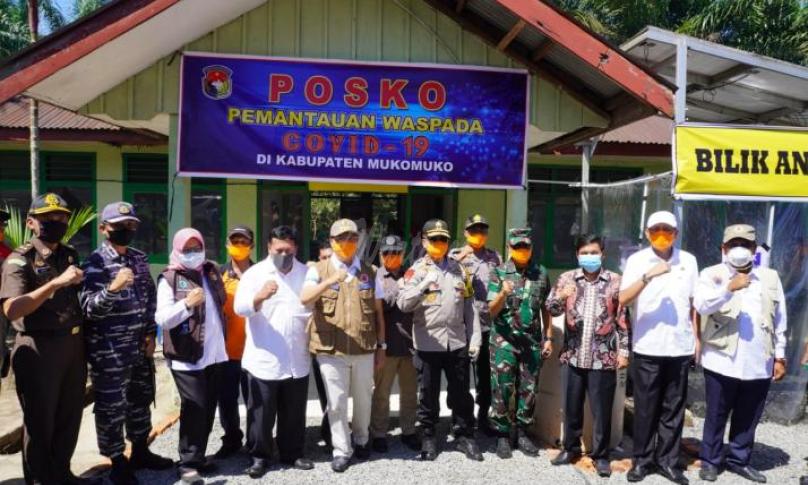 Gubernur Bengkulu Rohidin Mersyah menegaskan melarang orang yang terindikasi virus Corona atau Covid-19 masuk ke wilayah Provinsi Bengkulu.