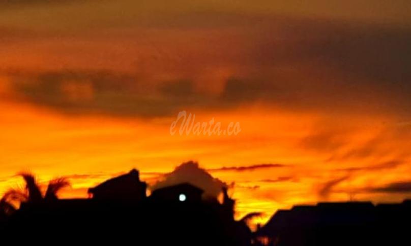 Heboh, awan bertuliskan lafadz Allah di langit Bengkulu.