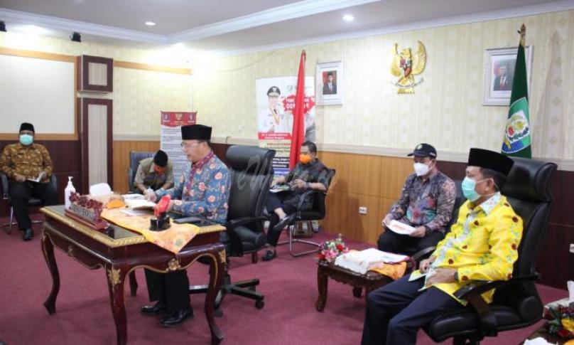 Ketua Gugus Tugas Percepatan Penanganan Covid-19, Gubernur Bengkulu Rohidin Mersyah menggelar Video Conference bersama seluruh Forkompinda Provinsi Bengkulu.