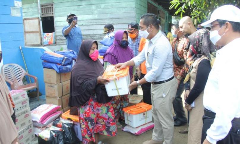 Wagub Dedy memberikan dukungan dan  bantuan, baik dari sisi pencarian nelayan tersebut maupun kepedulian terhadap keluarga nelayan yang ditinggalkan.