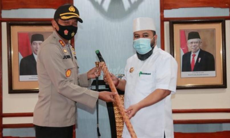 Walikota Bengkulu Helmi Hasan menyambut  kunjungan kerja Kapolres Kota Bengkulu AKBP Pahala Simanjuntak