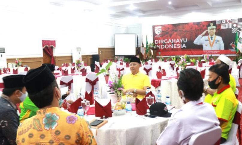 Gubernur Rohidin saat menerima audiensi DWP ASPEPORIN di Gedung Daerah Balai Raya Semarak Bengkulu, Kamis (27/08).