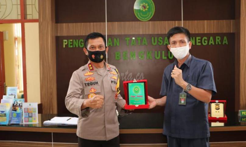 Kapolda Bengkulu Irjen Pol Drs. Teguh Sarwono M.Si
