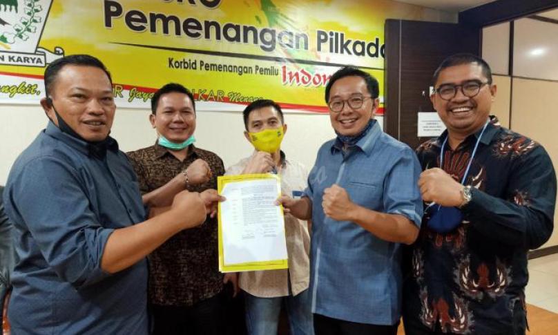 Golkar Usung Erwin - Gustianto