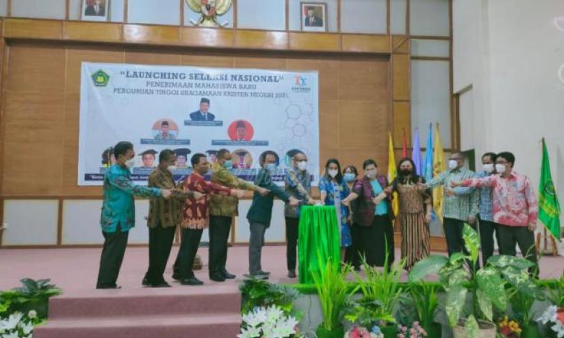 Seremonial launching Selnas PMB PTKN tahun 2021 (foto : Evangel N Kawatu)