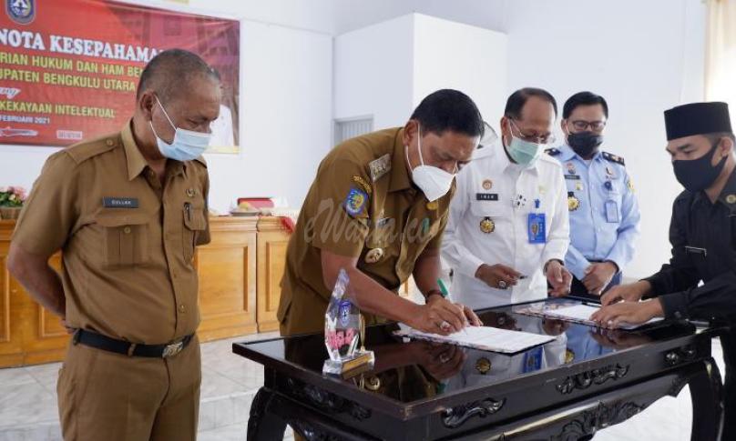 Bupati BU dan Kakanwil Kemenkumham Tandatangani MoU Hak Kekayaan Intelektual