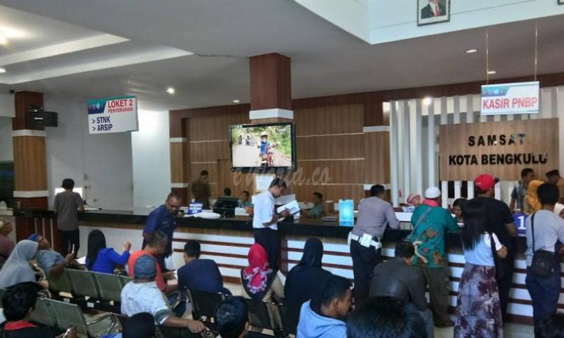Antrean pembayaran pajak