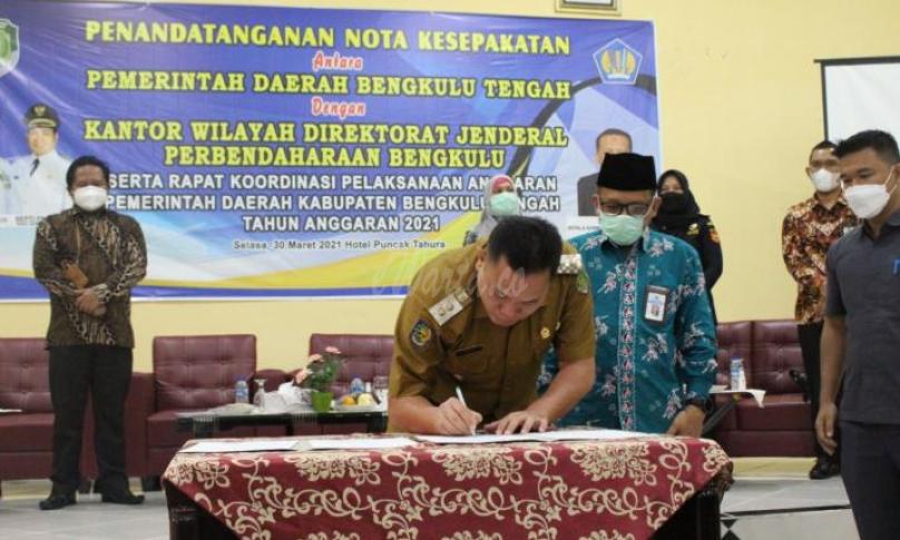 Pemkab Benteng Tanda Tangani MoU Pelaksanaan Anggaran 2021