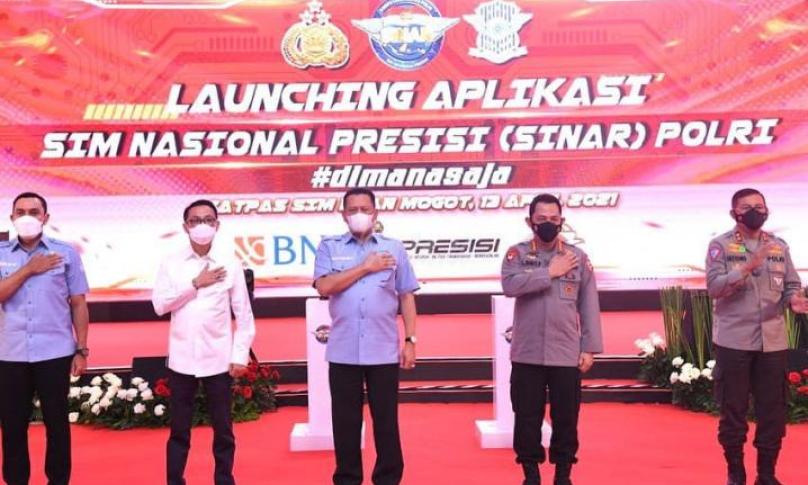 Ketua MPR RI Apresiasi Kapolri atas Peluncuran Aplikasi SIM Online