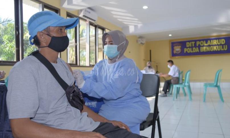 Polda Bengkulu Targetkan 14.793 Orang Tervaksin