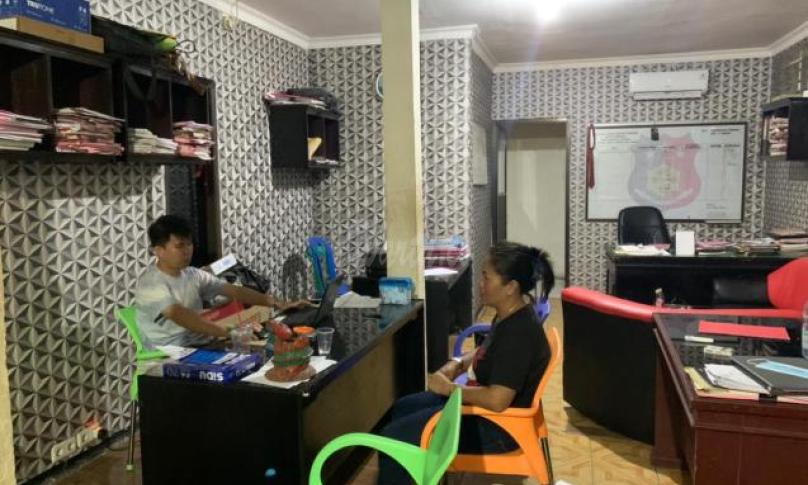 Korban saat melapor di Mapolres Bengkul Selatan