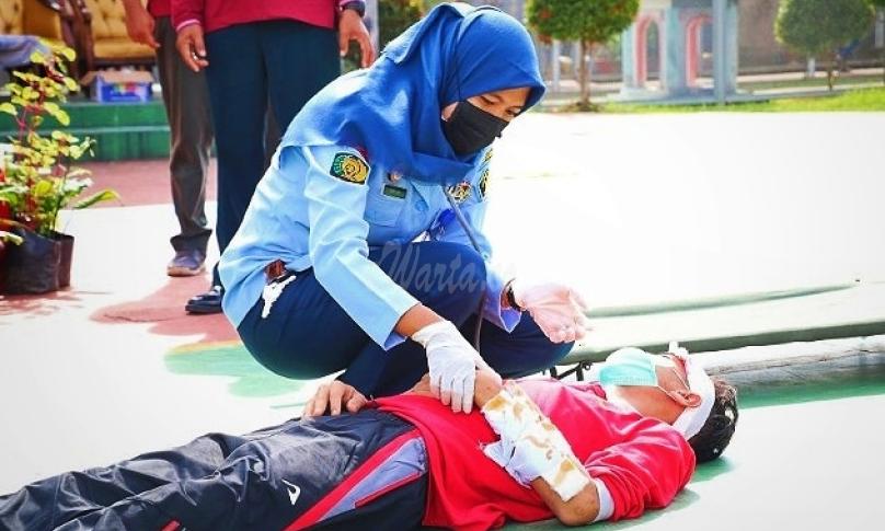 Simulasi tanggap darurat bencana Kepala Kantor Wilayah Kementerian Hukum dan HAM (Kemenkumham) Bengkulu 