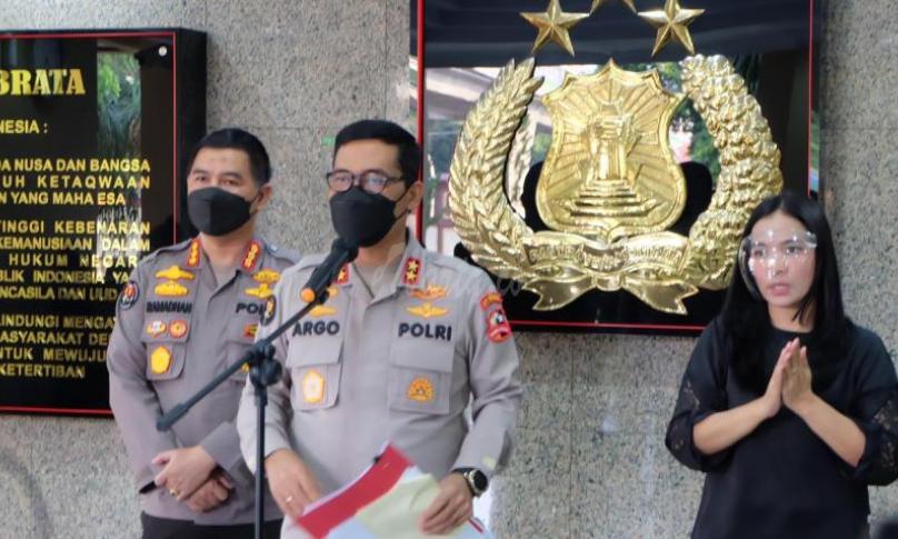 Kadiv Humas Polri Irjen Argo Yuwono saat membacakan amanat Kapolri di Gedung Rutapama, Jakarta Selatan, Jumat (2/7/2021).