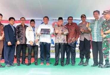 Menteri Kominfo RI berfoto bersama