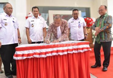Penandatanganan MoU pencegahan dan penangkalan narkoba ke Desa