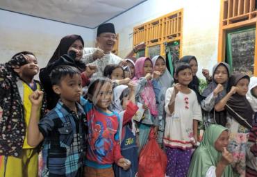Semangat anak-anak terdampak korban banjir pulih setelah bertemu orang nomor satu di Provinsi Bengkulu berbuka puasa bersama mereka
