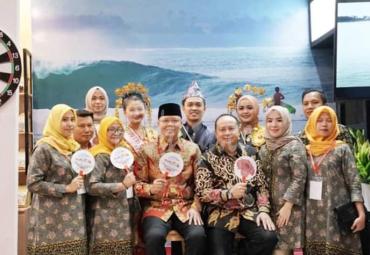 Gubernur Bengkulu Rohidin Mersyah, saat menghadiri Pameran Gebyar Wisata Budaya dan Nusantara (GWBN) 2019, di Jakarta Convention Center, Jakarta, (27/06).