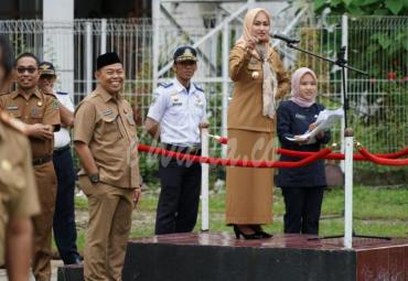 Pertama masuk kerja pasca libur lebaran, Bupati Luwu Utara, Indah P Indriani dapati sejumlah ASN yang nambah libur 