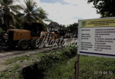 Proyek peningkatan ruas jalan Mappedecenf-Kapidi Telan anggara 5 Milliar lebih