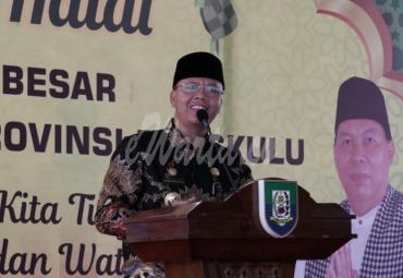 Gubernur (Dr. H. Rohidin Mersyah) hadiri Halal Bi Halal di Dinas Dukcapil Provinsi Bengkulu
