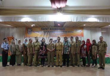 Sekda Nopian, saat membuka secara resmi Rapat Koordinasi Monitoring dan Evaluasi (Rakor Monev) Rencana Aksi Hak Azazi Manusia (RanHAm) Provinsi Bengkulu, yang digelar Biro Hukum dan HAM Setda Provinsi Bengkulu, di Hotel Pantai Panjang Bengkulu, Selasa (10/9/2019). 