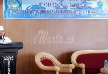 Walikota Bengkulu (H. Helmi Hasan, SE) saat memberikan sambutan.