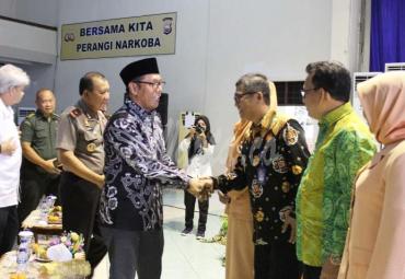 Wakil Gubernur Bengkulu Dedy Ermansyah tampak hadir dalam acara Serah Terima Jabatan serta Pisah Sambut Kepala LPP RRI Bengkulu.