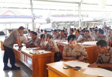 Ratusan personil Polres Luwu Utara ikuti test psikologi pemegang senjata api.