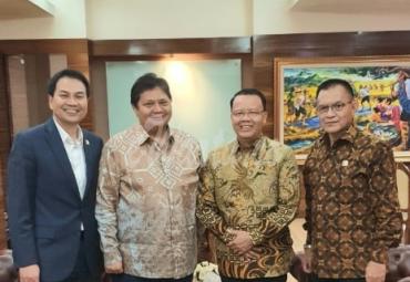 Ketua Umum DPP Golkar restui Rohidin Mersyah pimpin kembali DPD Golkar provinsi Bengkulu.