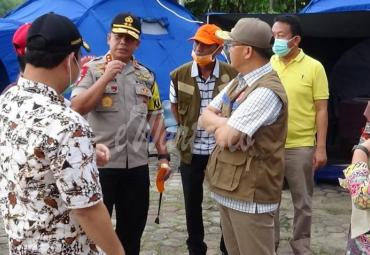 Kapolda Bengkulu, Irjen Pol. Supratman saat melakukan monitoring posko perbatasan bersama gubernur dan danrem 041 Gamas, di Bengkulu Selatan, 28/03.