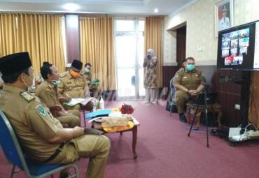 Hamka Sabri pada Video Conference di ruang VIP Pola Provinsi Bengkulu, Senin (06/04).