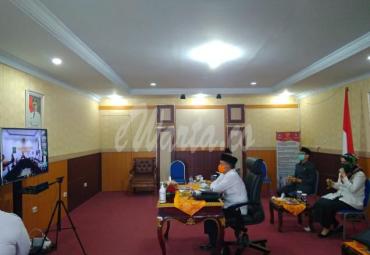 Hamka usai Vicon bersama Kajati dan Sekda Se-Provinsi Bengkulu, Rabu(22/4).