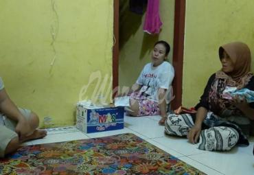 Orangtua bayi malang ini sangat membutuhkan uluran tangan dermawan karena tidak mampu untuk mencari biaya buat pengobatan atau operasi sang buah hati.