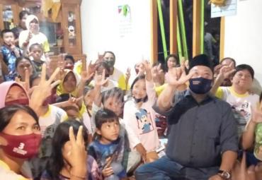 Para pendukung Erwin - Yayan