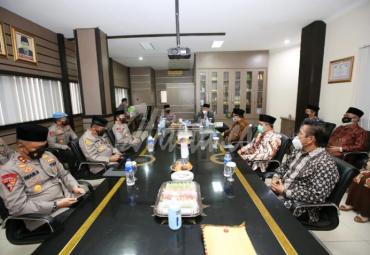 Silaturahmi ke Persis, Kapolri Minta Masyarakat Hilangkan Polarisasi