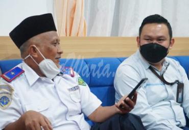 Kadis Perhubungan Bardin melakukan rapat koordinasi (Rakor) dengan PT PLN (Persero) UP3 Bengkulu, Selasa (30/3/2021). -Kominfo